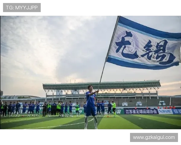 热烈祝贺无锡吴钩成功重返中甲联赛河南俱乐部衷心致以祝福